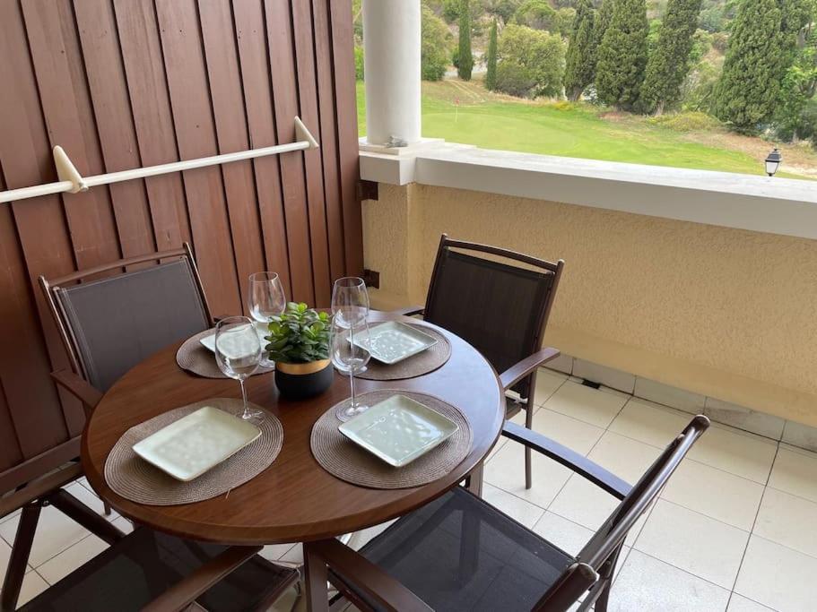 Superbe Appartement Village Cap Esterel 4P Climatise Saint-Raphael  Exterior photo